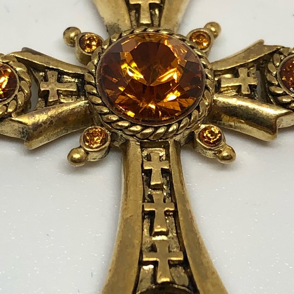 J539 JBK Classic Cross Pendant by Camrose & Kross - Picture 3 of 10